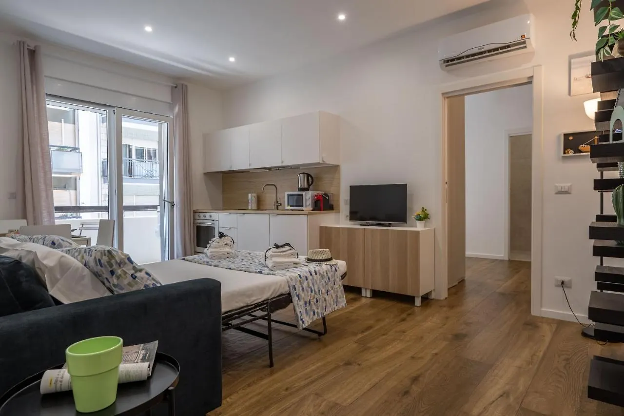 Piccola Oasi Nel Cuore Di Bari Apartment Italy